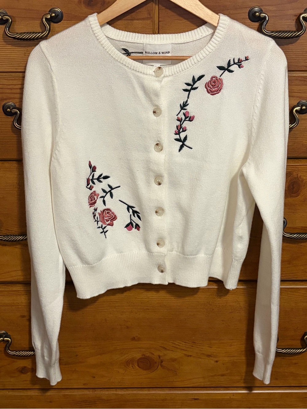 Willow & Wind Cream Floral Embroidered Cardigan